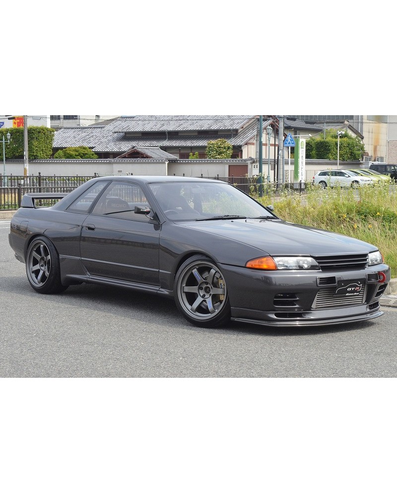 Buy a Nissan Skyline GT-R BNR32 from Japan