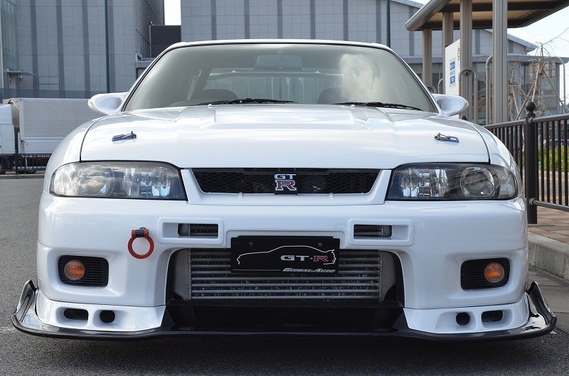 Buy a used sports car Nissan Skyline GT-R BCNR33 from Japan